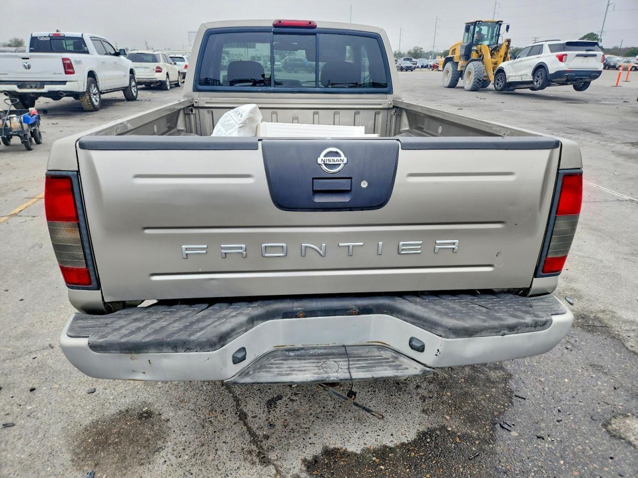 2001 Nissan Frontier King cab xe