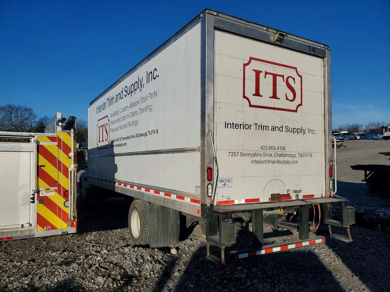 2019 International MV607 BOX Truck