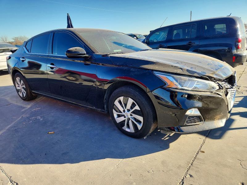 2019 Nissan Altima s