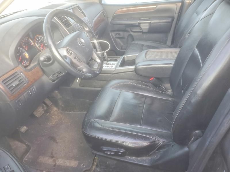 2013 Nissan Armada sv