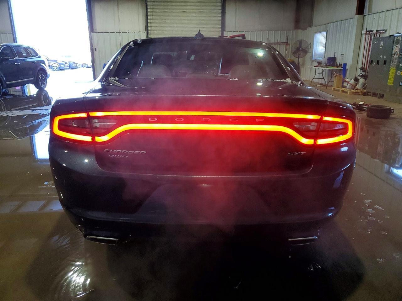 2016 Dodge Charger sxt