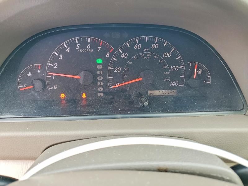 2005 Toyota Camry le