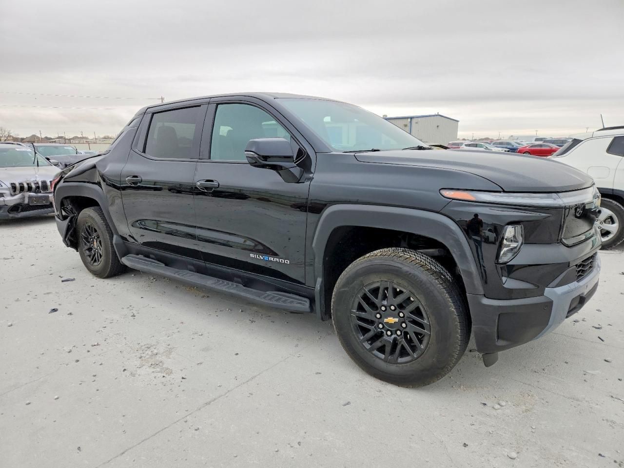 2025 Chevrolet Silverado lt