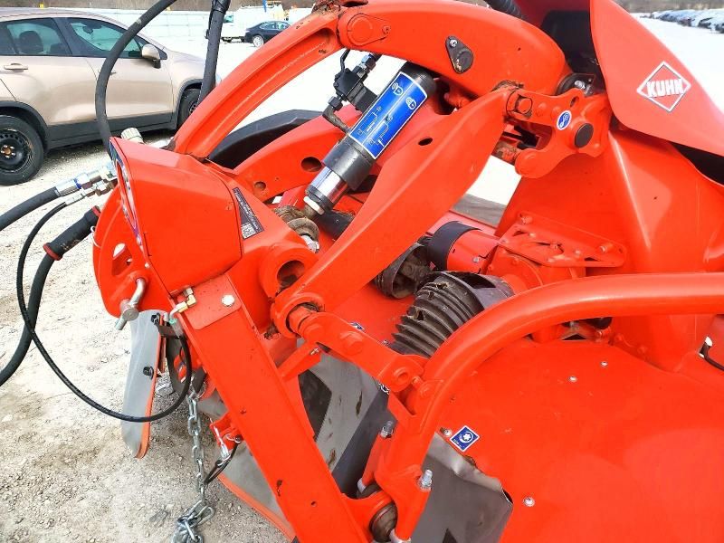 2025 Kuhn GMD3125F-Disc Mower