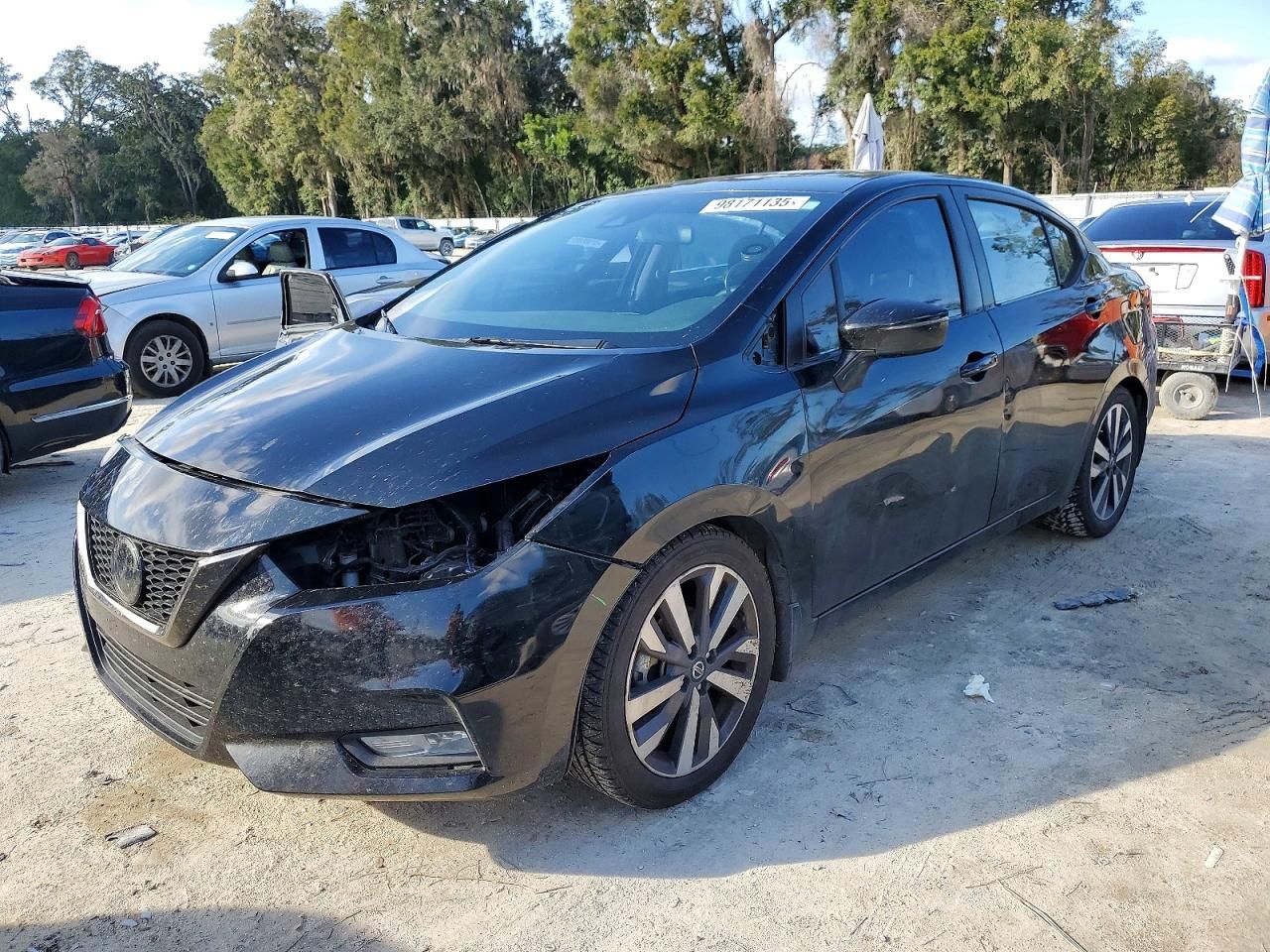 2020 Nissan Versa sr