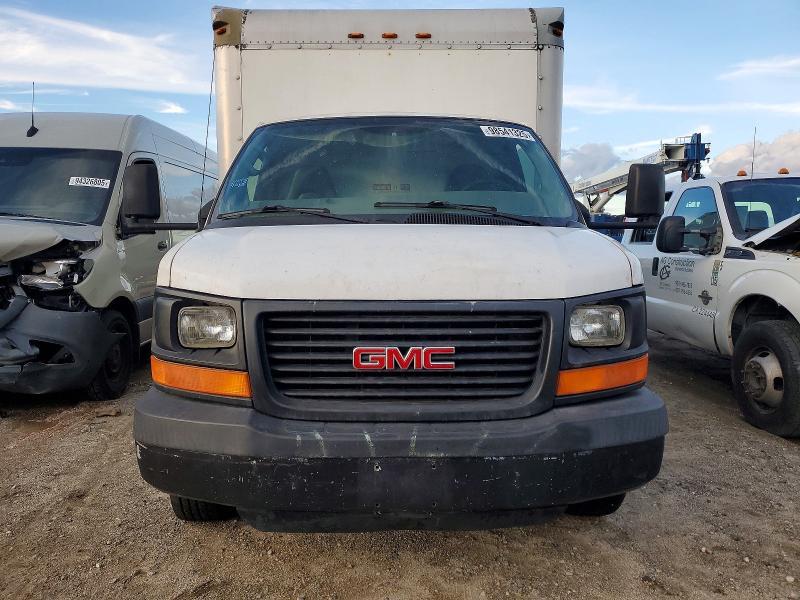 2006 GMC Savana BOX Truck