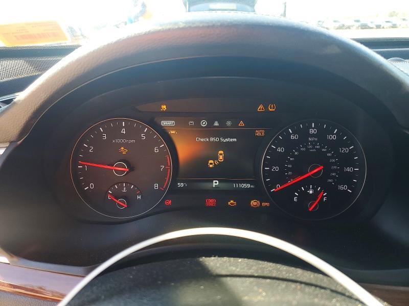 2017 KIA Cadenza Technology