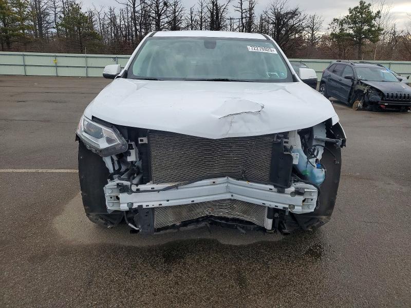 2021 Chevrolet Traverse lt