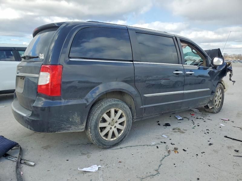 2015 Chrysler Town & Country Touring