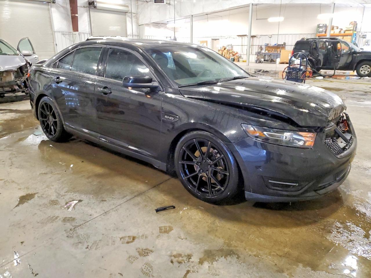 2013 Ford Taurus sho