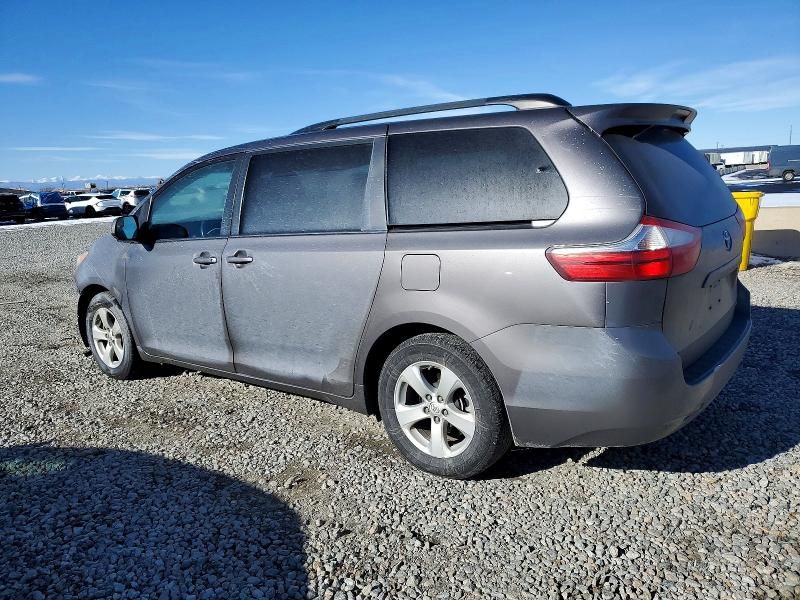 2015 Toyota Sienna le