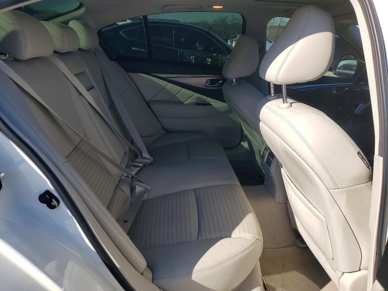 2018 Infiniti Q50 Luxe