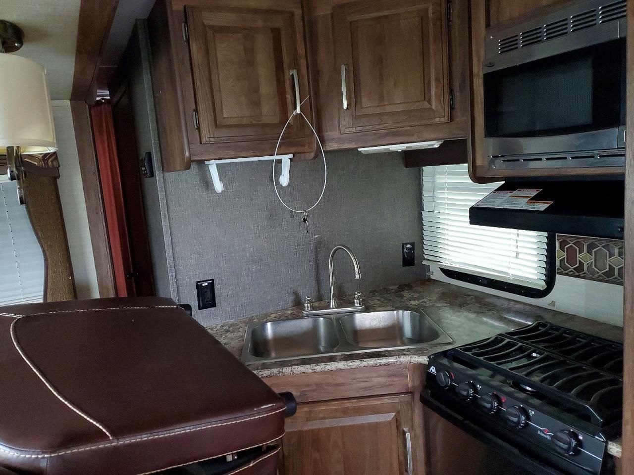 2016 Keystone 2016 Dutchman Cougar