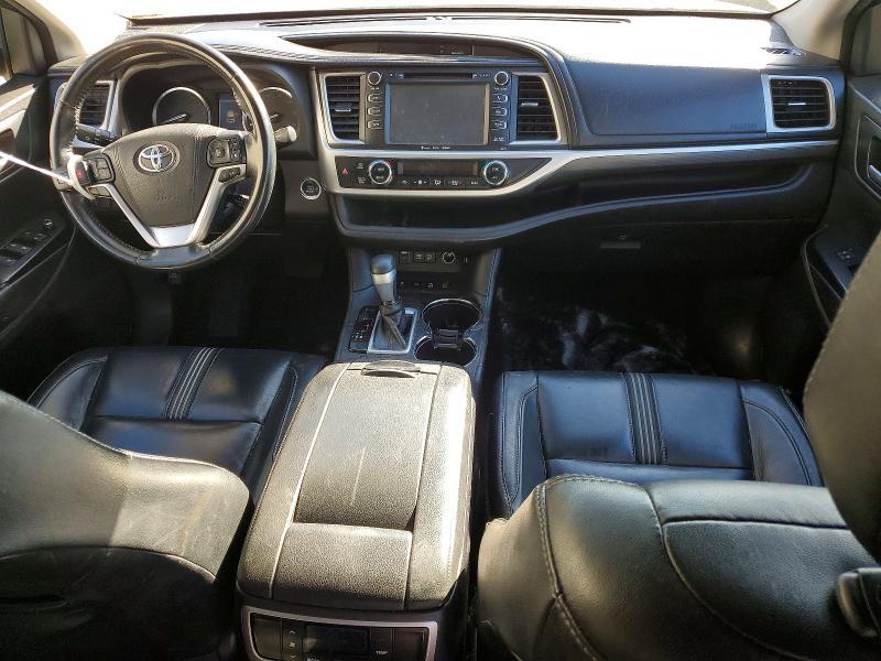 2017 Toyota Highlander se
