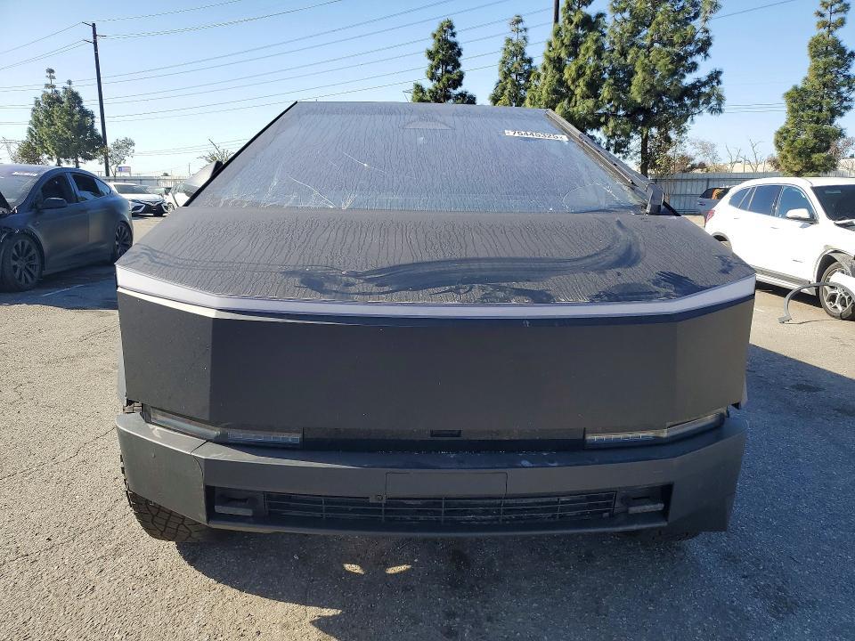 2024 Tesla Cybertruck