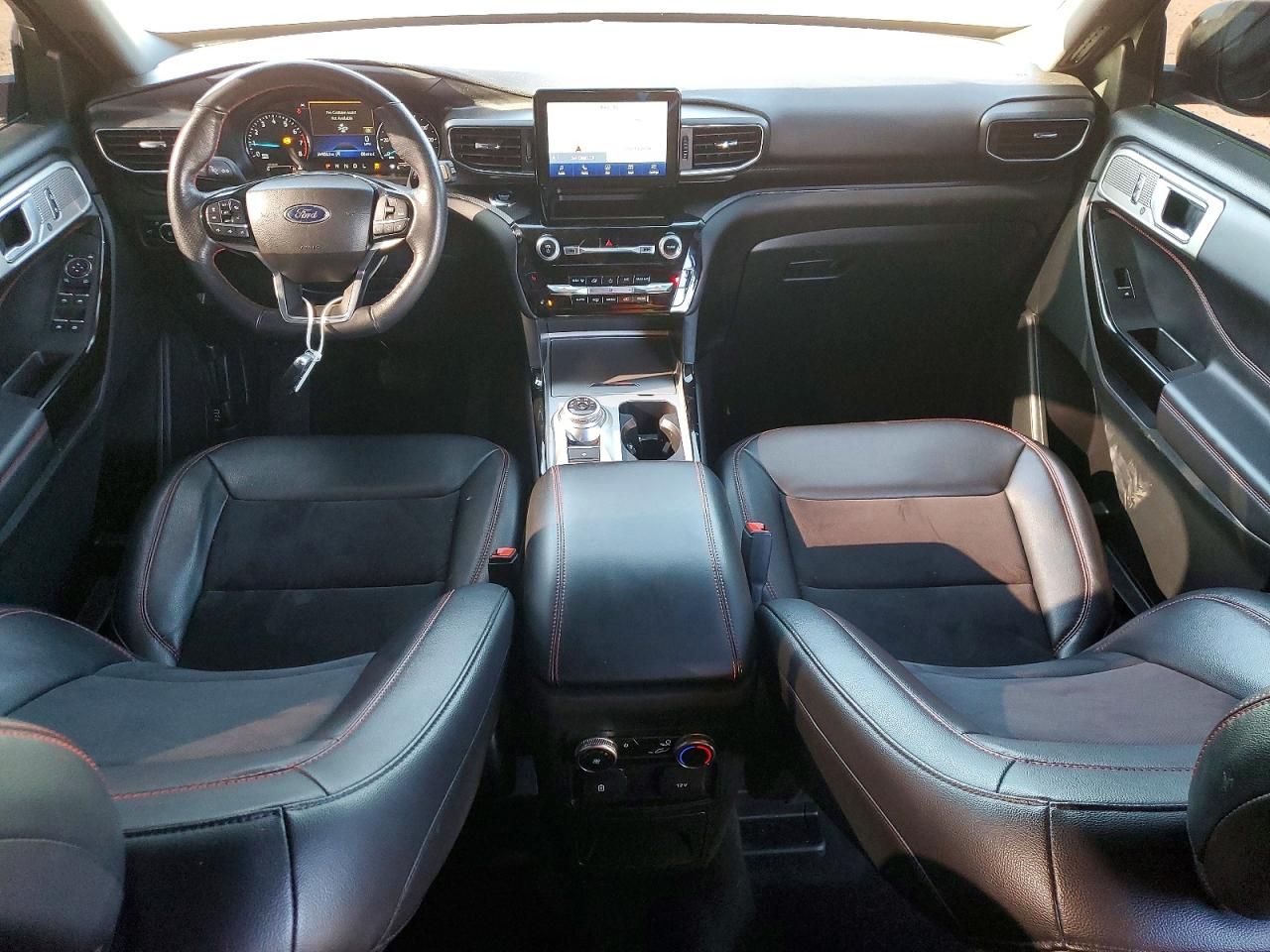 2023 Ford Explorer St-line