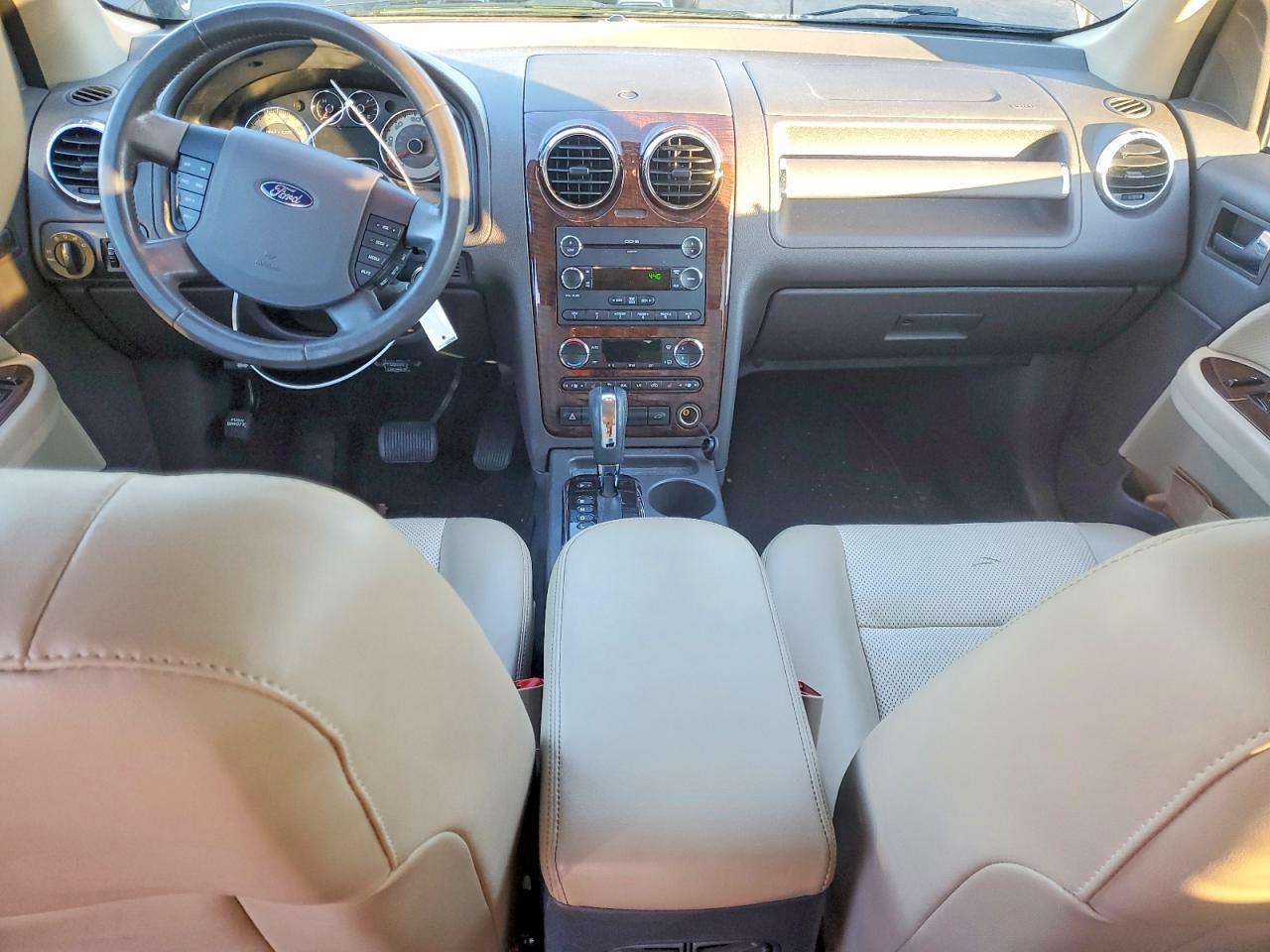 2008 Ford Taurus x Eddie Bauer