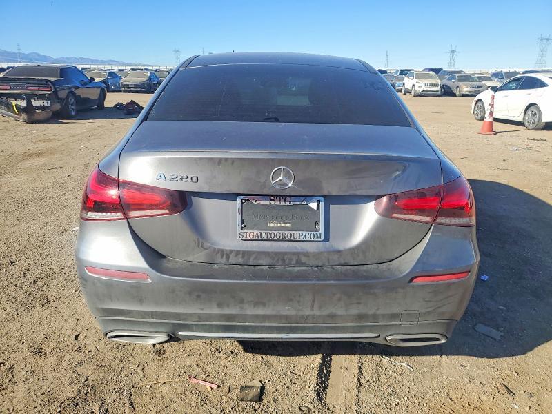 2021 Mercedes-Benz A 220