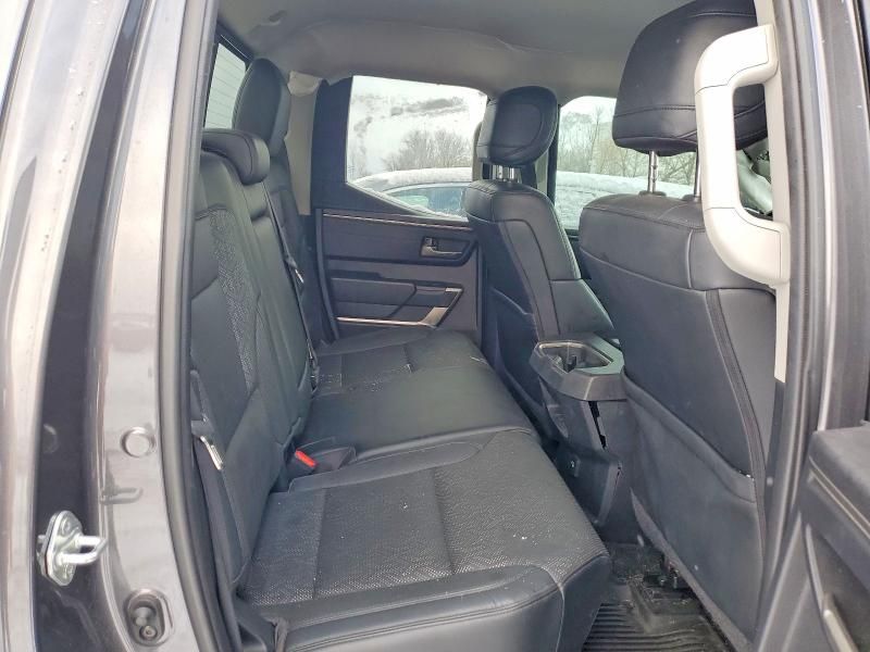 2022 Toyota Tundra Double cab sr