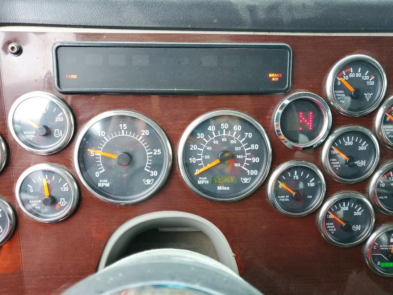 2015 Westenstar 2015 Western Star 4900 Semi Truck