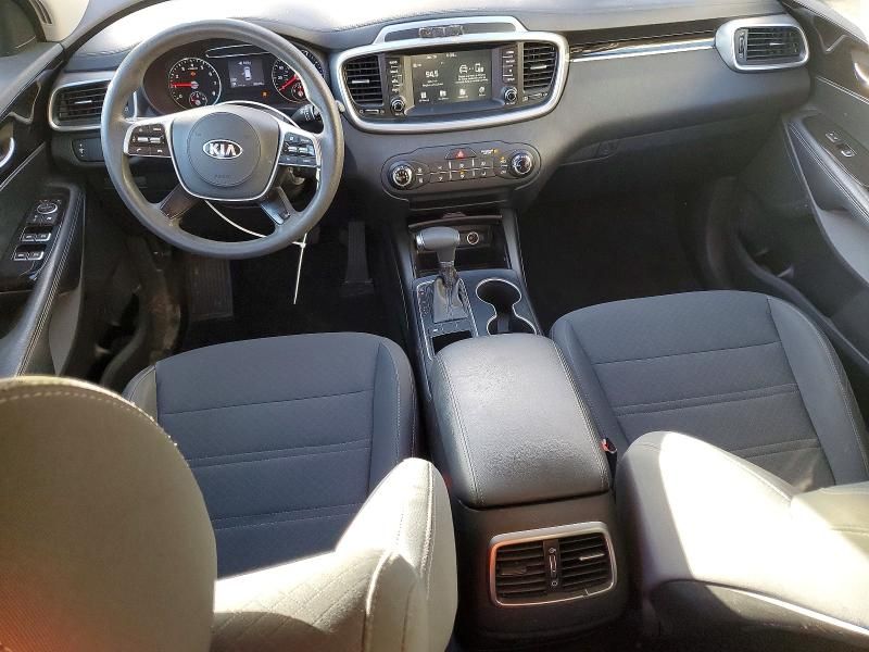 2020 KIA Sorento lx V6