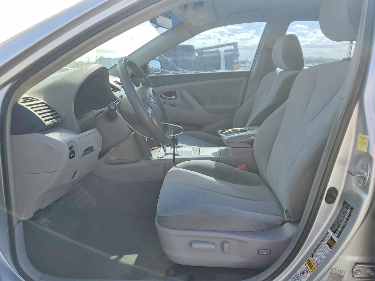 2011 Toyota Camry le