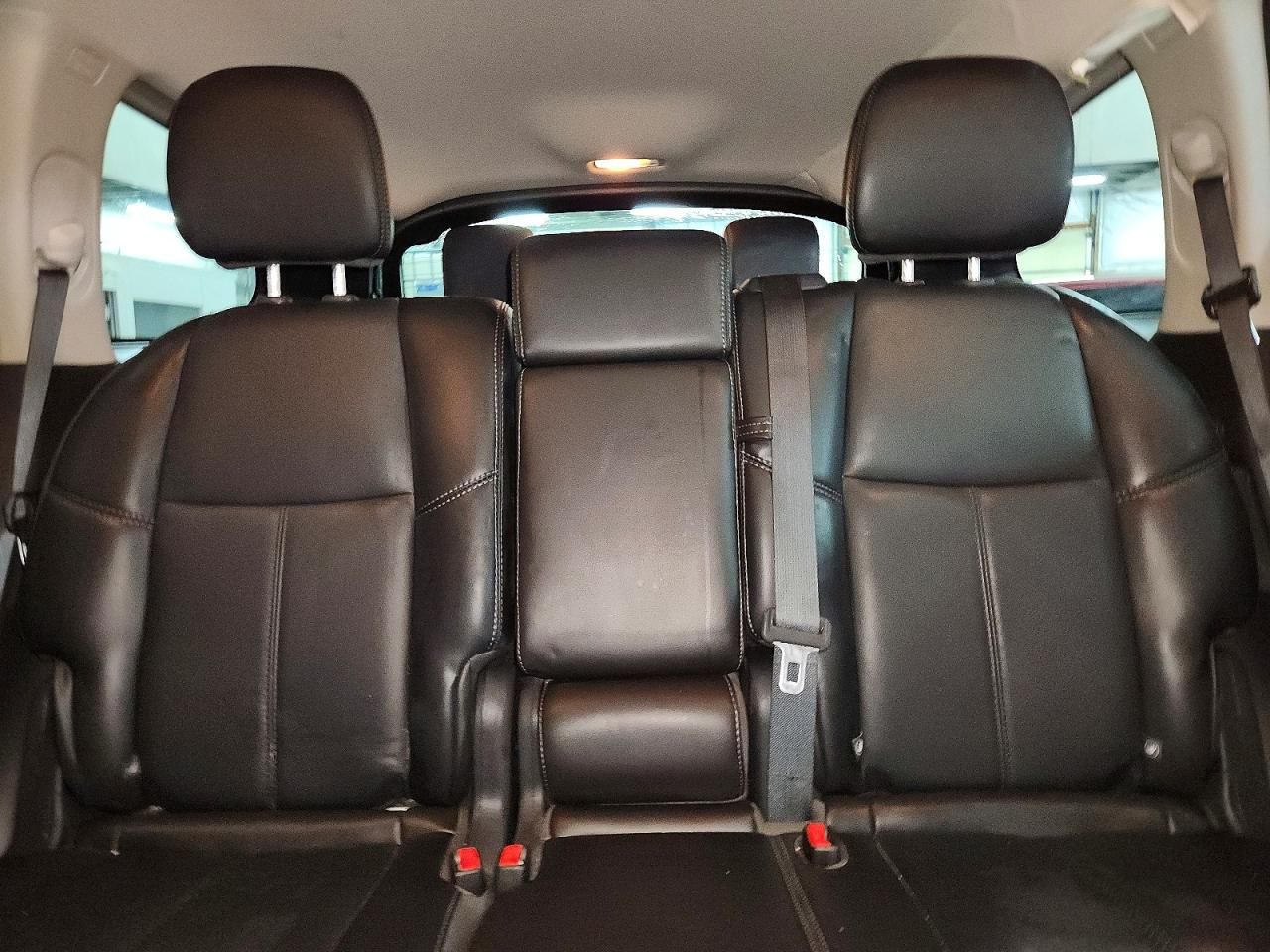 2017 Nissan Pathfinder sl