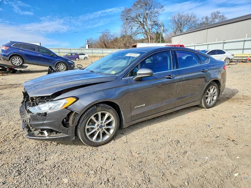 2017 Ford Fusion se Hybrid