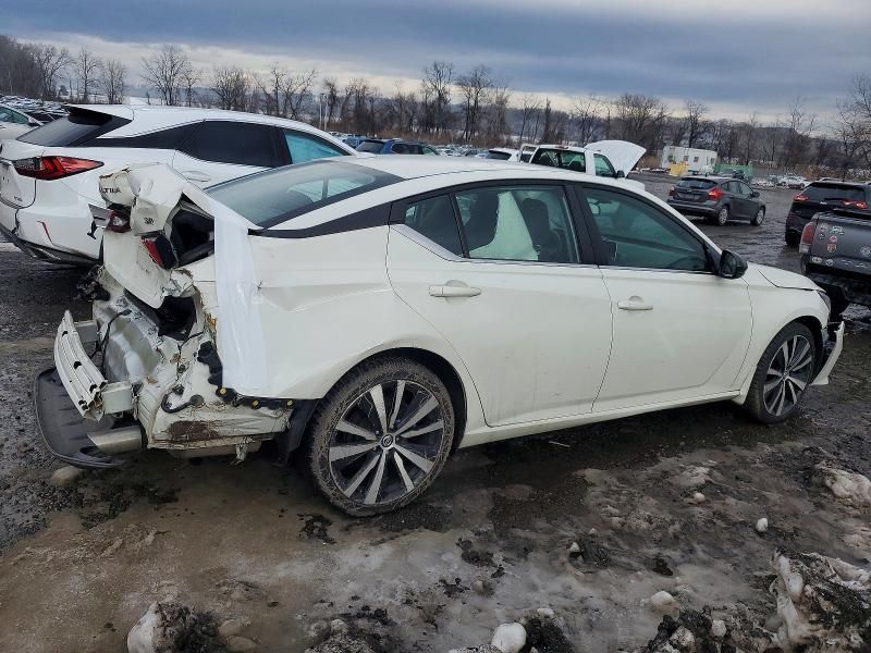 2020 Nissan Altima sr