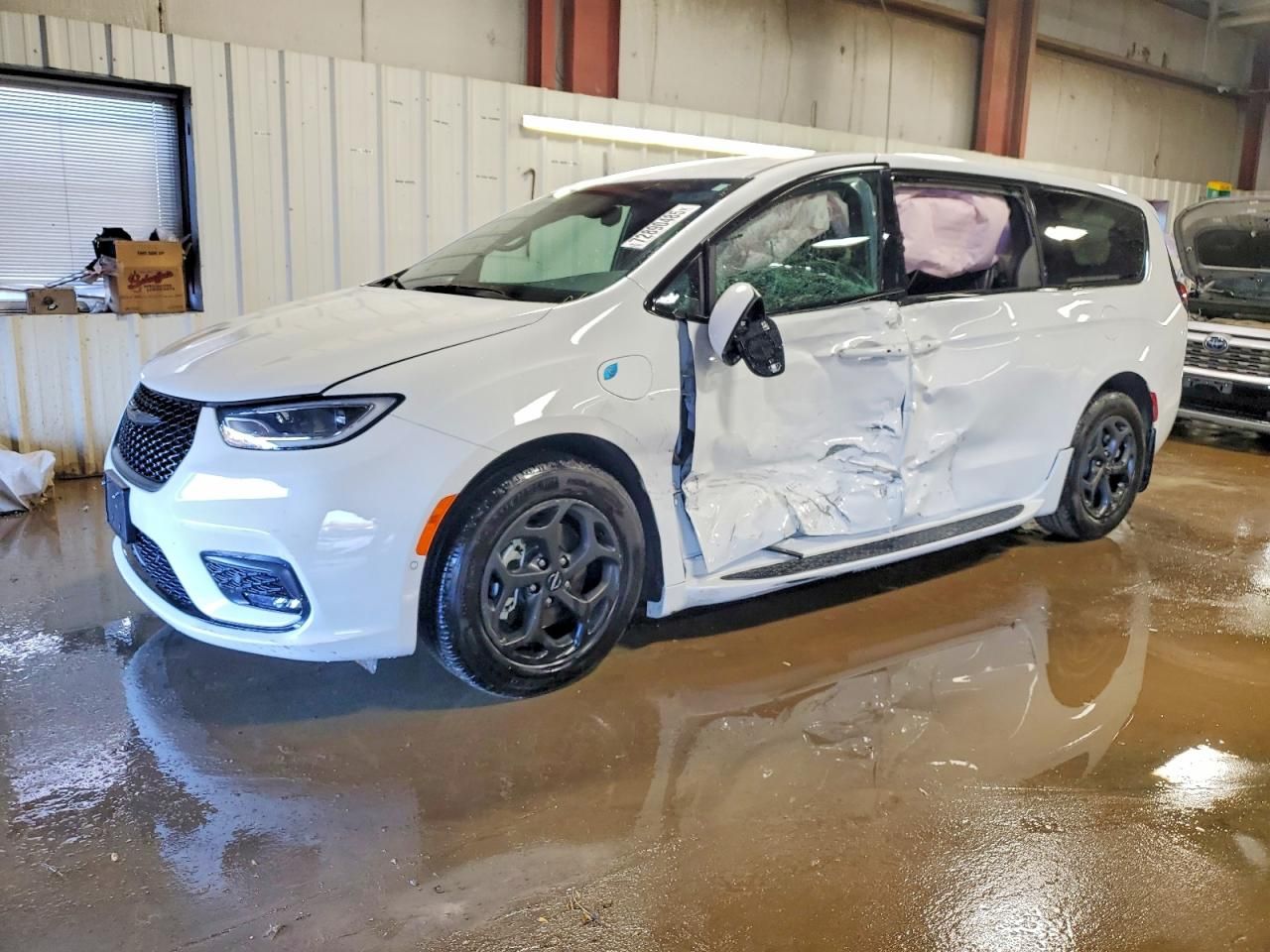 2023 Chrysler Pacifica Hybrid Touring l