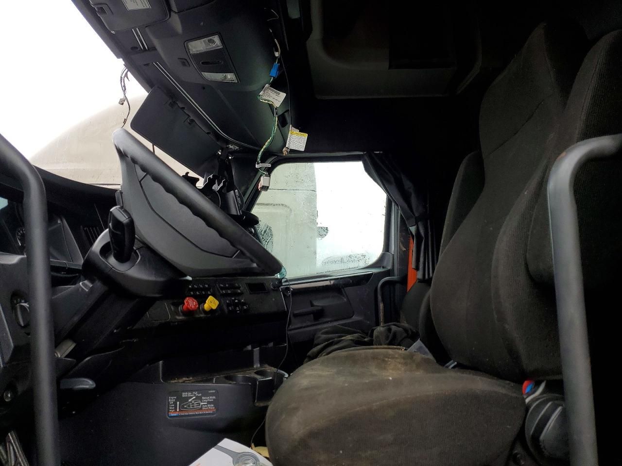 2023 Freightliner Cascadia 126 Semi Truck