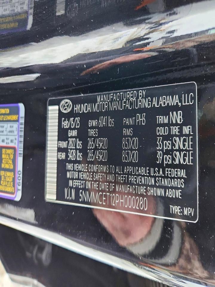 2023 Genesis Gv70 Base