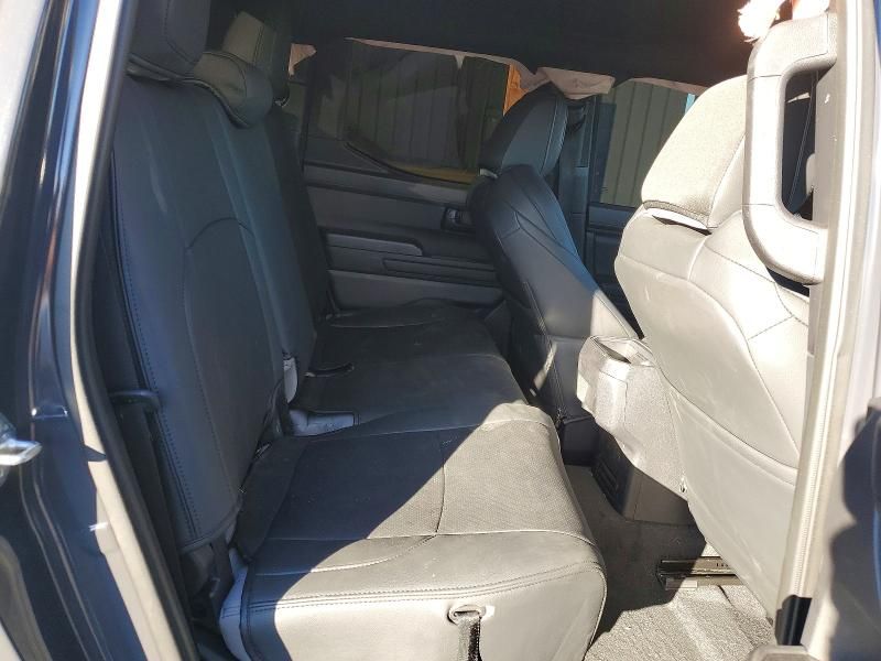 2025 Toyota Tacoma Double cab