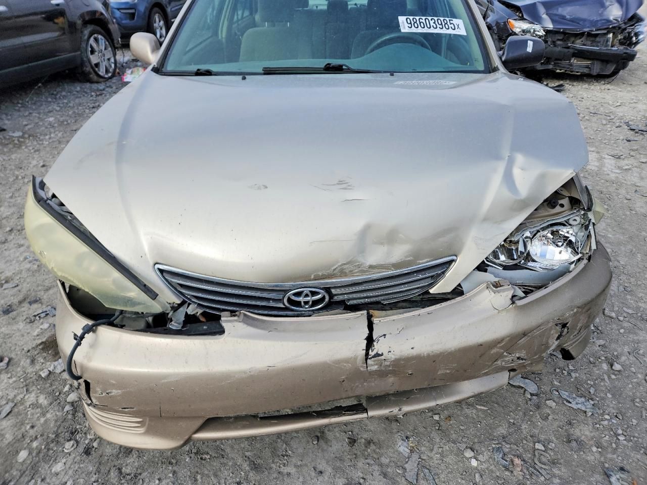 2005 Toyota Camry le