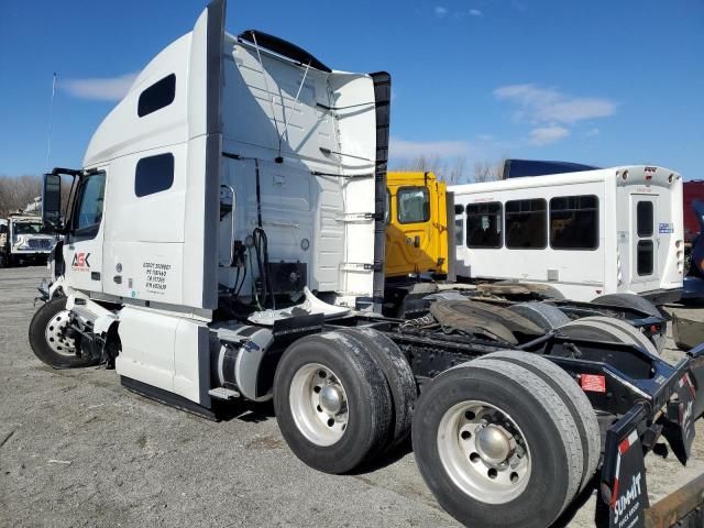 2022 Volvo VN VNL