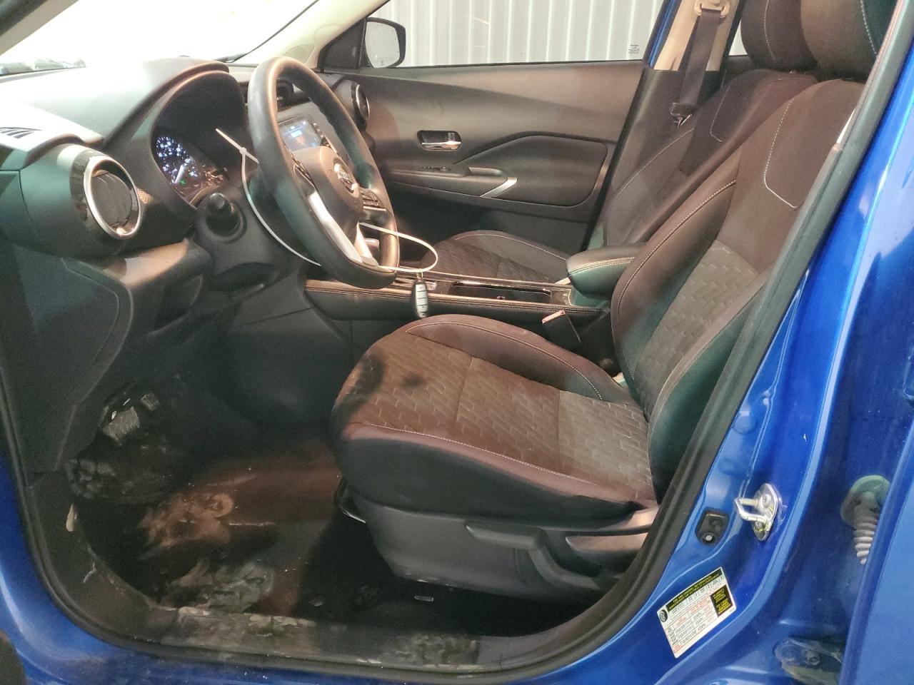 2021 Nissan Kicks sv