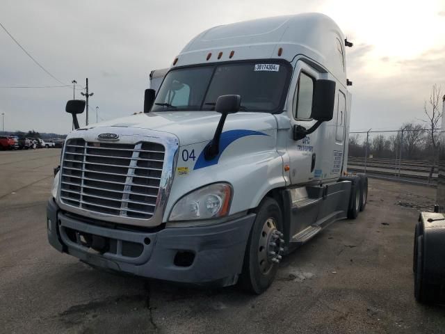 2015 Freightliner Cascadia 125