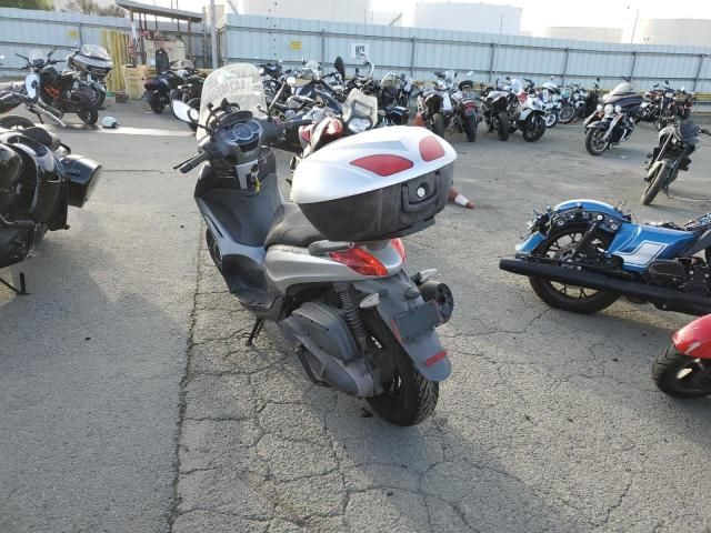 2015 Vespa 2015 Piaggio BV 350