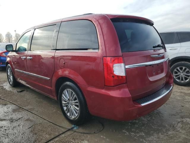 2013 Chrysler Town & Country Touring L