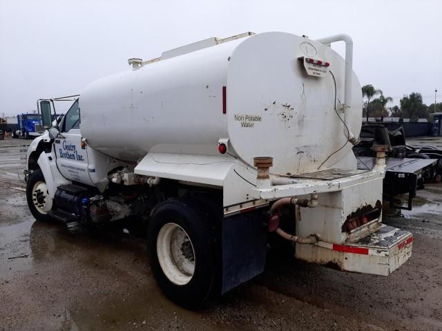 2013 Ford F750 Super Duty