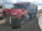 1992 Mack 600 RB600