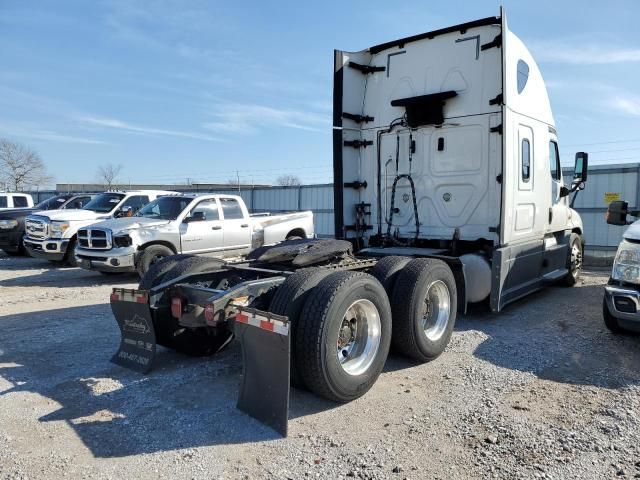 2018 Freightliner Cascadia 125