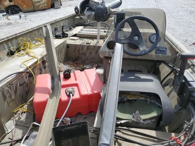 2001 X-Press Boat