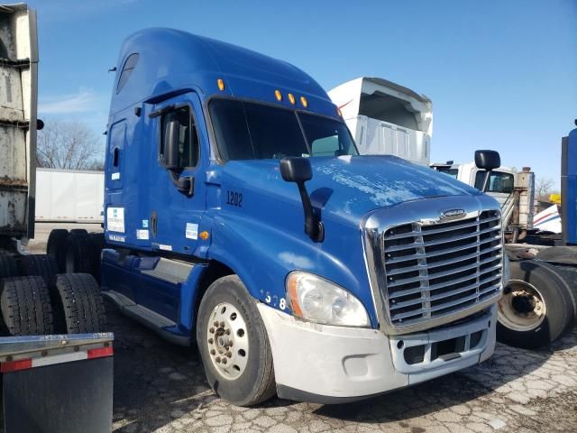 2011 Freightliner Cascadia 125