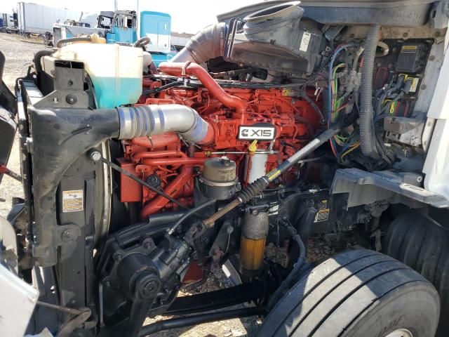 2022 Kenworth Construction T680