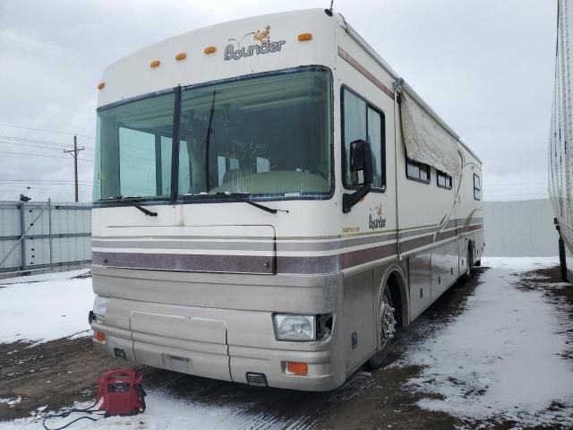 2001 Freightliner Chassis X Line Motor Home