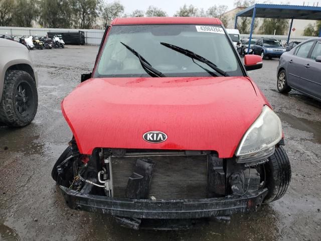 2013 KIA Soul +