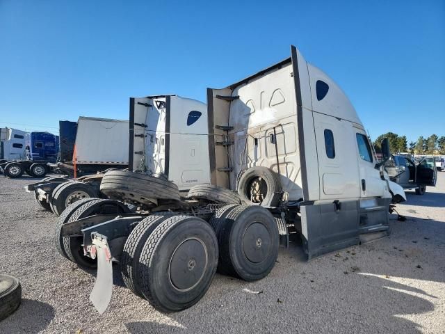 2023 Freightliner Cascadia 126