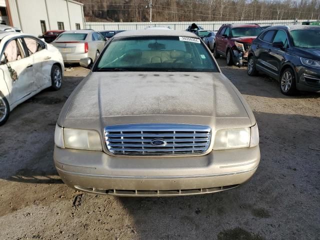 1999 Ford Crown Victoria LX