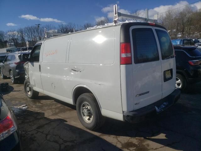 2017 Chevrolet Express G2500